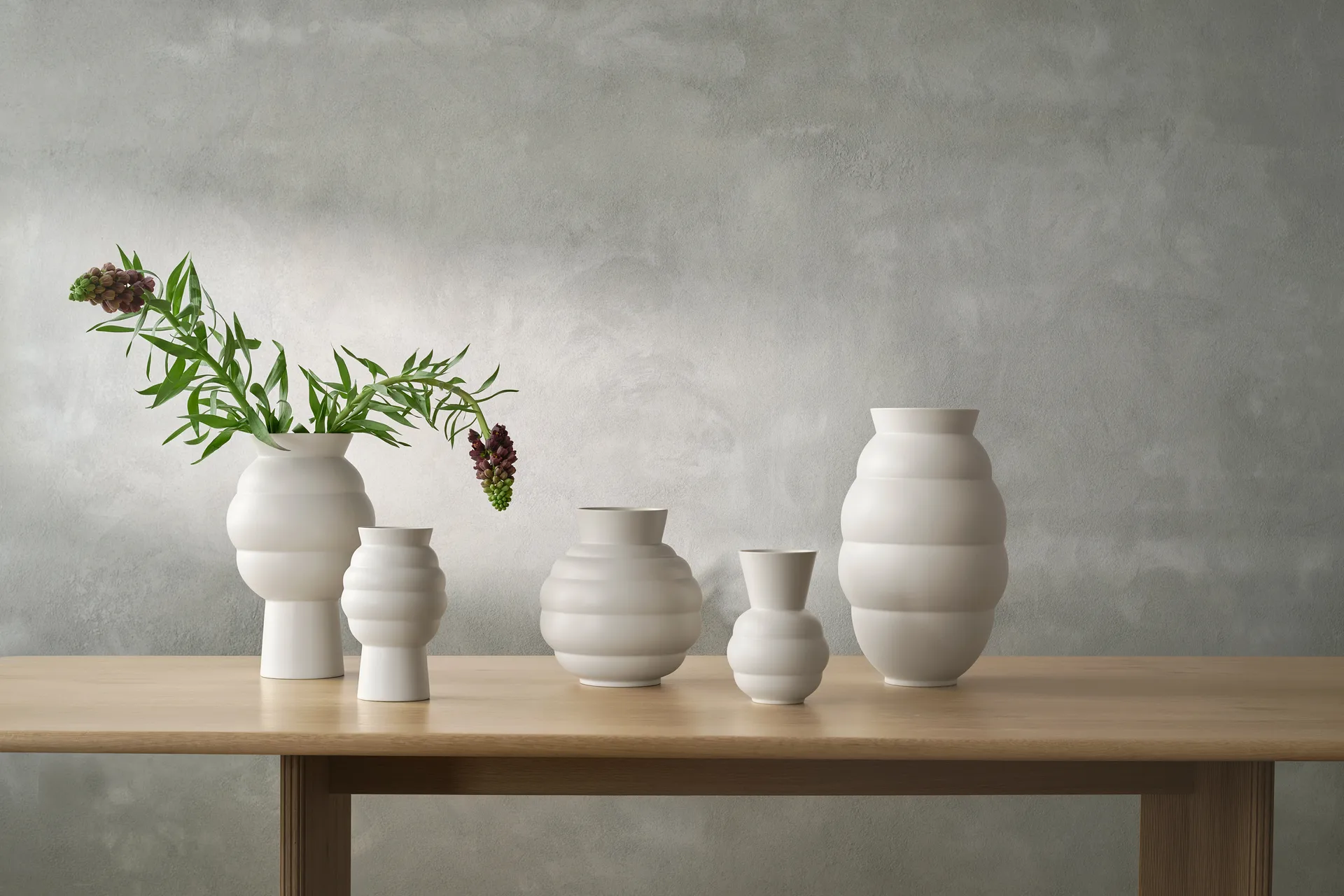 Jarrón Tortus Archie No2, 26.5 cm, Blanco Knabstrup Keramik