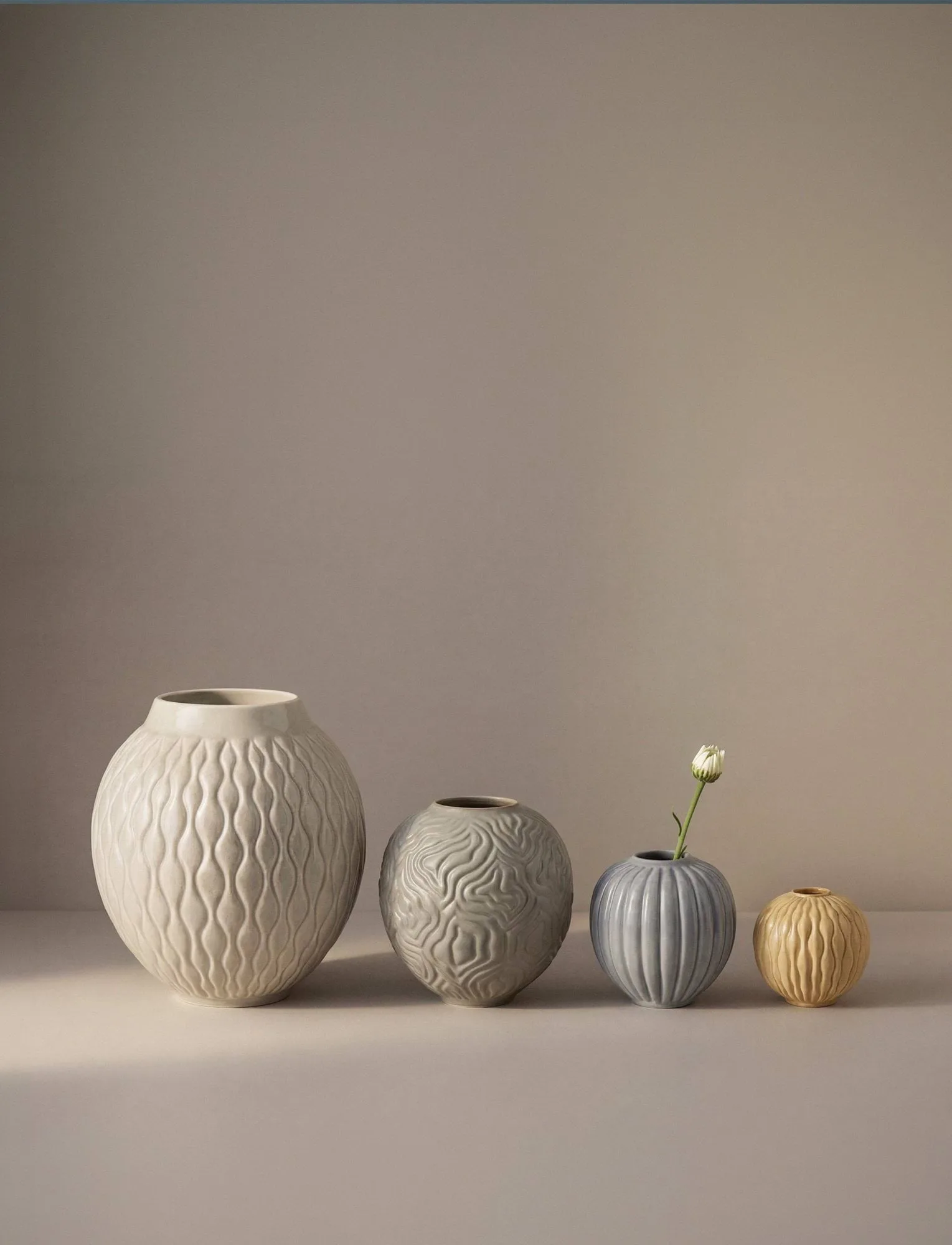 Solum jarrón, Ochre, 8,5 cm Knabstrup Keramik