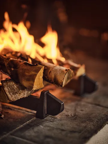 Soporte para leña Korbo Fire-works, pack de 2 - Hierro fundido - KORBO