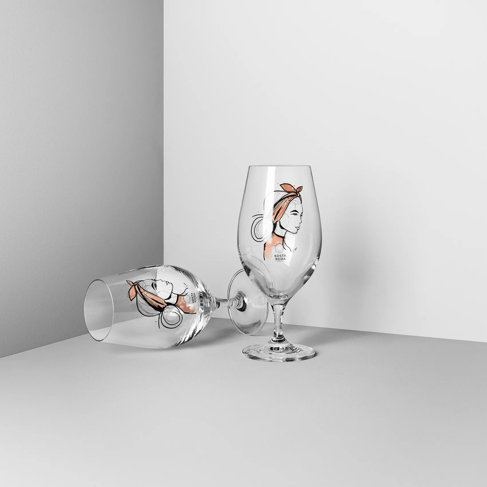 2 Copas de cerveza All about you 40 cl, Near you beer (rusty orange) Kosta Boda