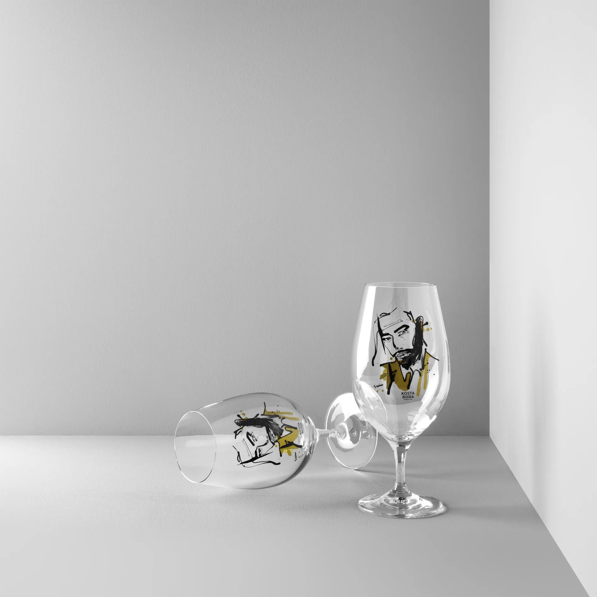 2 Copas de cerveza All about you 40 cl, Want him (verde), set de 2 Kosta Boda