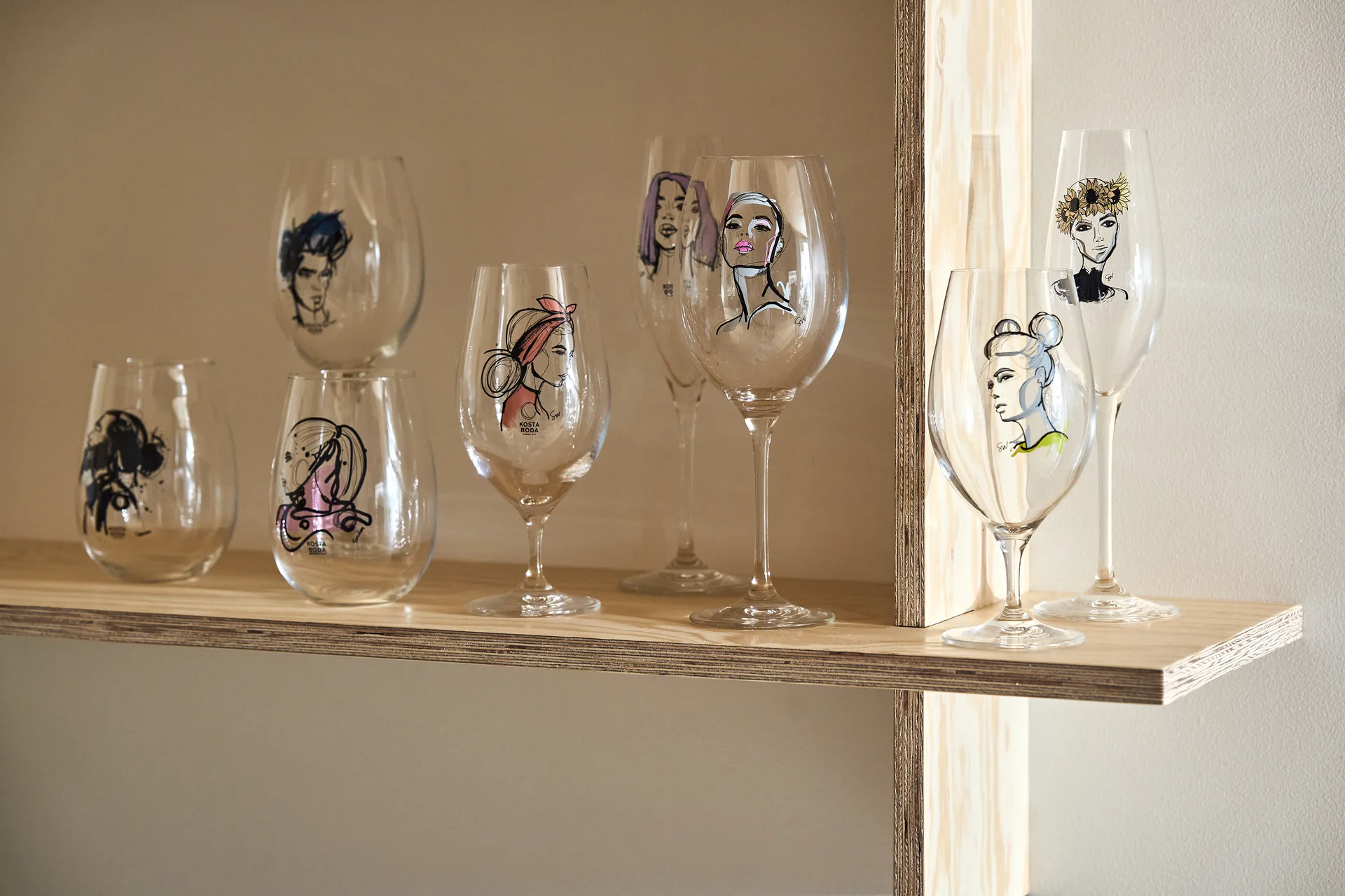 2 Copas de vino All About You 52 cl, Miss him (azul) Kosta Boda