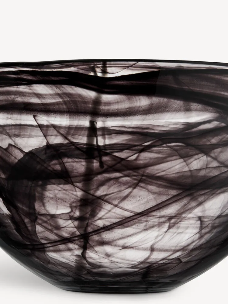 Bol Contrast 350 mm, Negro-negro Kosta Boda