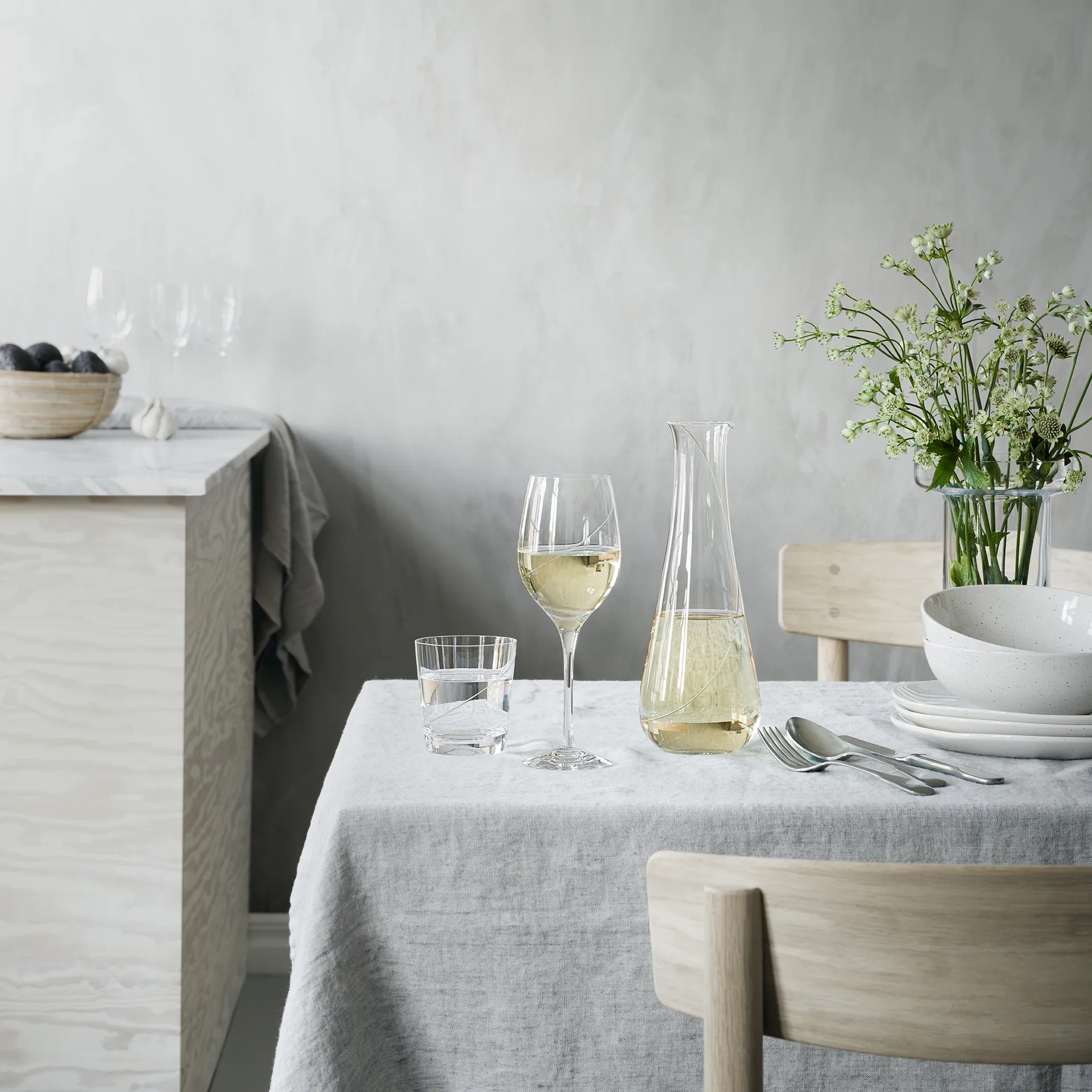 Jarra Line 98 cl, transparente Kosta Boda