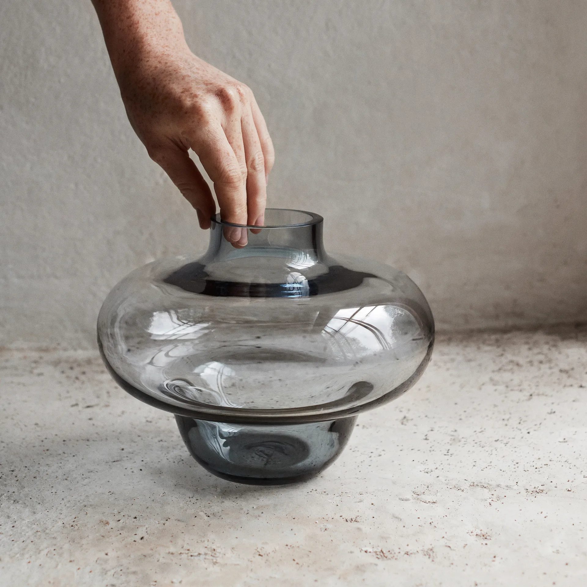 Jarrón Kappa 160 mm, gris Kosta Boda