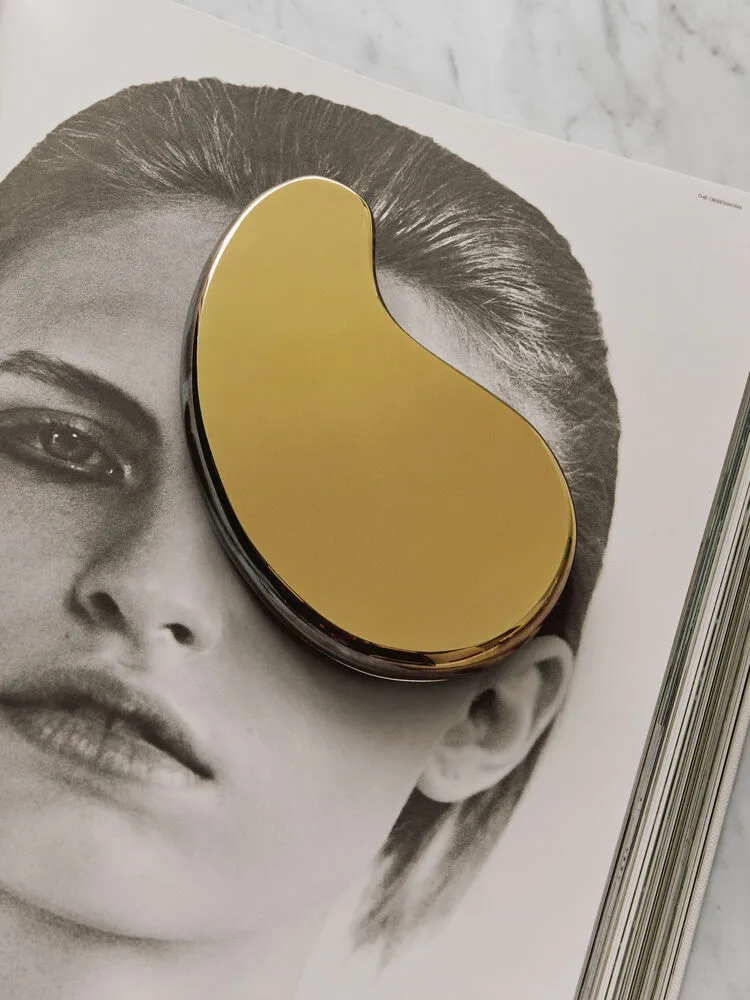 Objeto decorativo Tears of joy 2 piezas, Dorado Kosta Boda