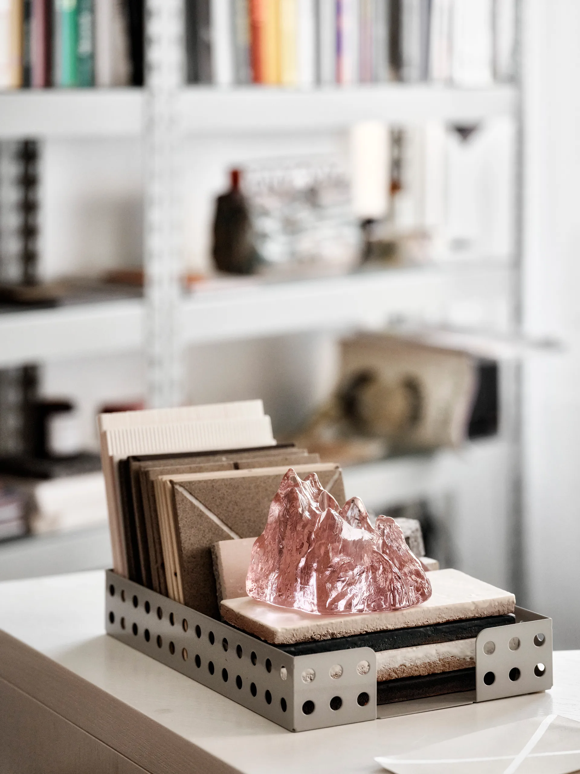 Portavelas The Rock 91 mm, Rosa Kosta Boda