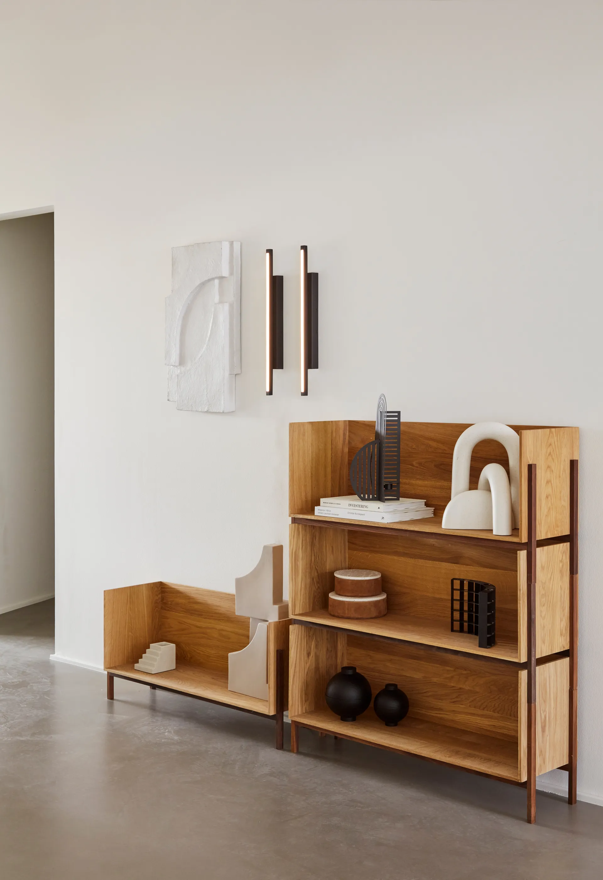 Decoración de pared Serif Relief  M, Off white Kristina Dam Studio