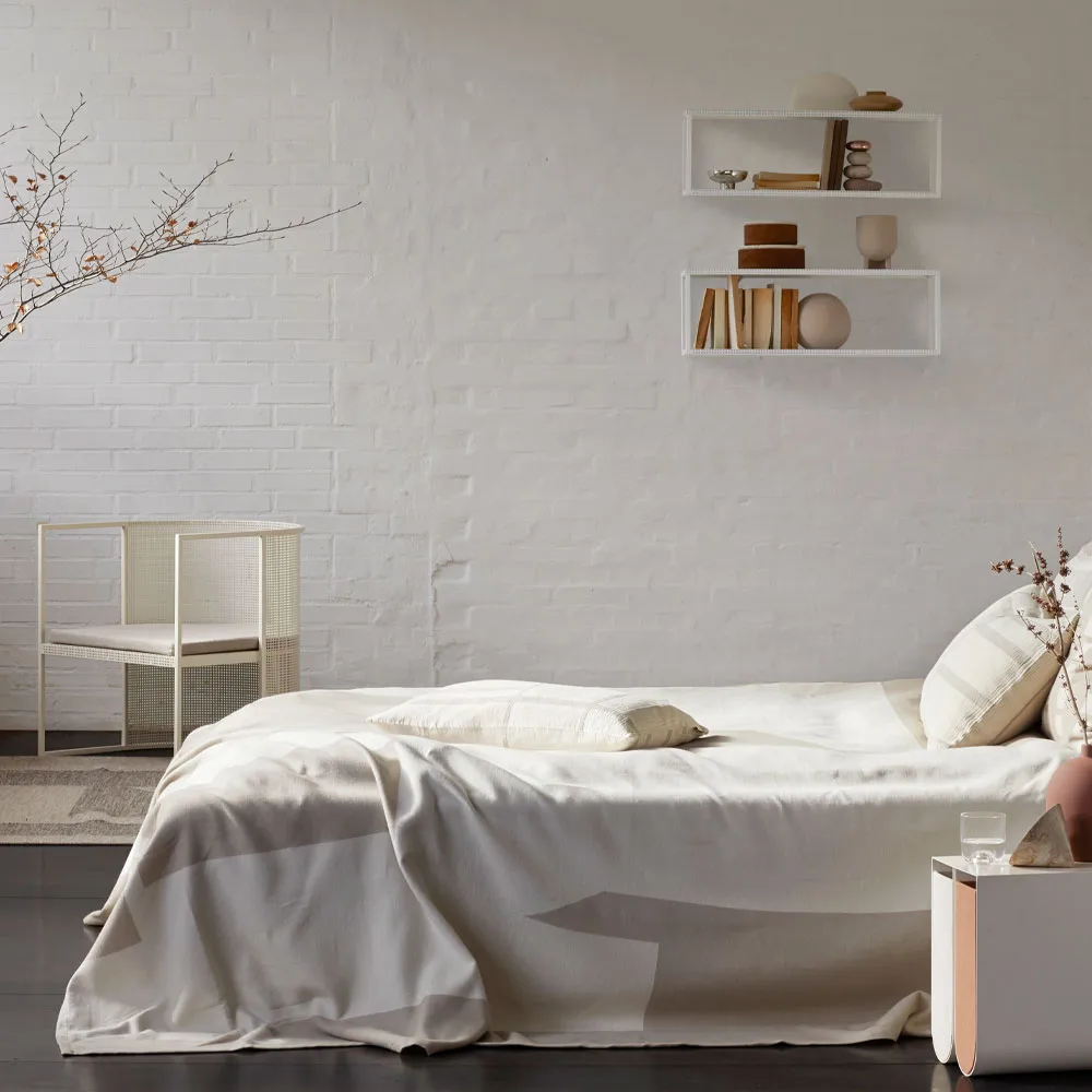 Estantería de pared Grid, White Kristina Dam Studio