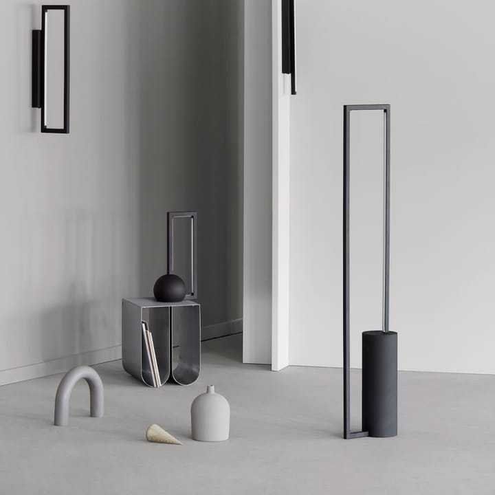 Lámpara de pie Cylinder, Black Kristina Dam Studio