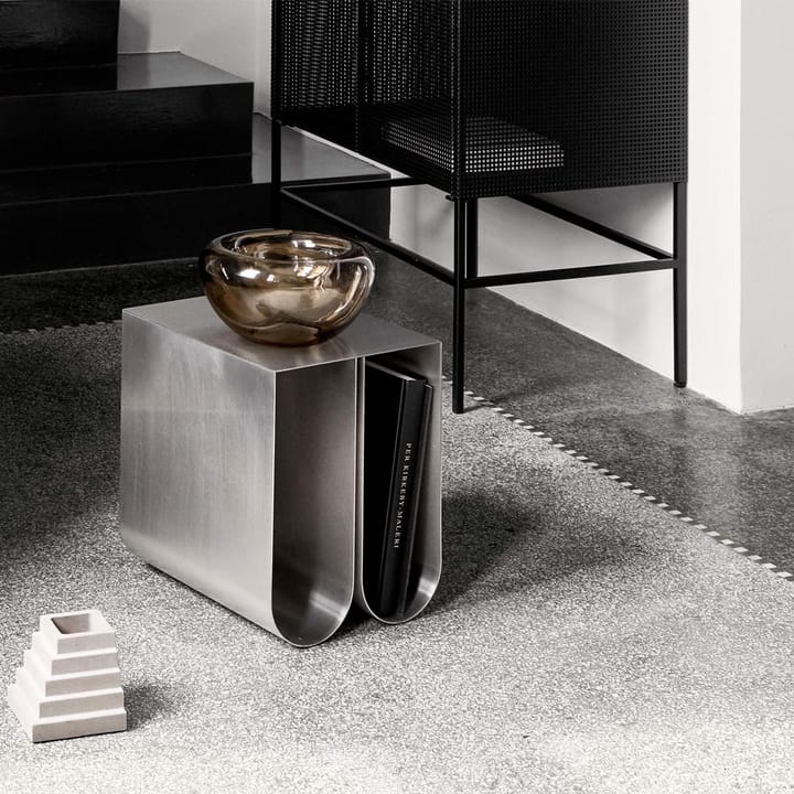 Mesa auxiliar Curved, Black Kristina Dam Studio