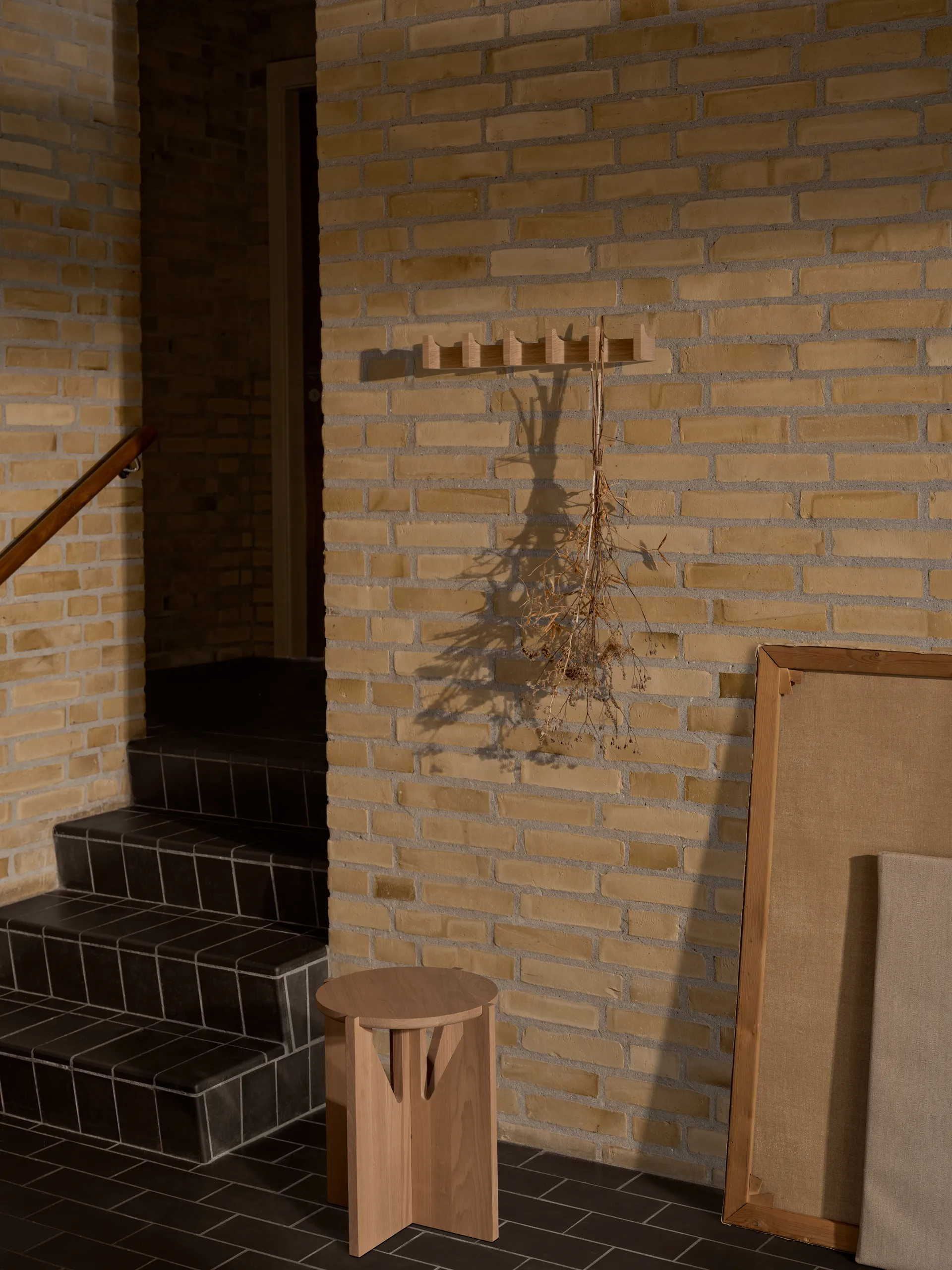 Perchero Column 49 cm, Roble aceitado claro Kristina Dam Studio