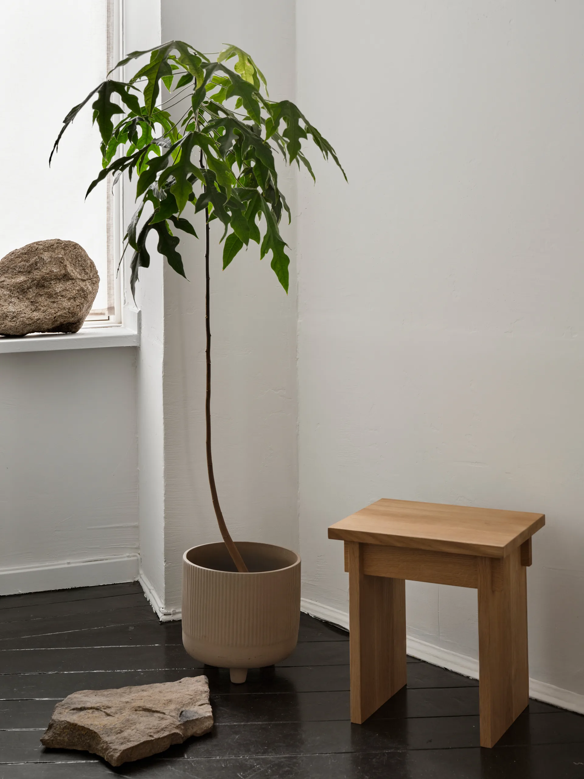 Taburete Artisan 30x40 cm, Roble lacado en tono cálido Kristina Dam Studio