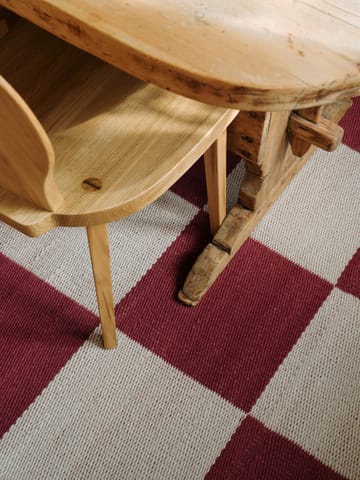 Alfombra de lana Chess - Burgundy, 140x200 cm - Layered