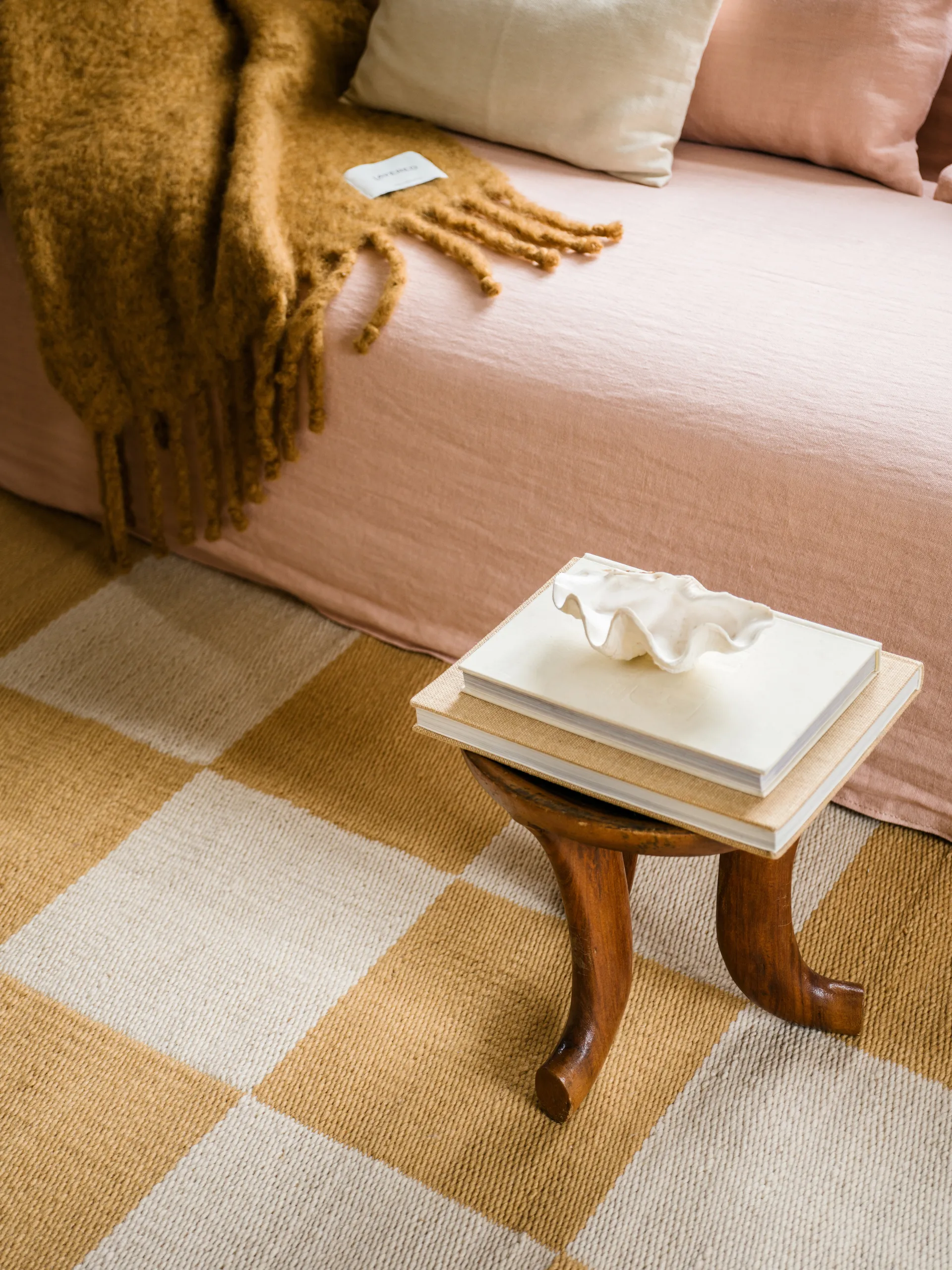 Alfombra de lana Chess, Harvest yellow, 140x200 cm Layered