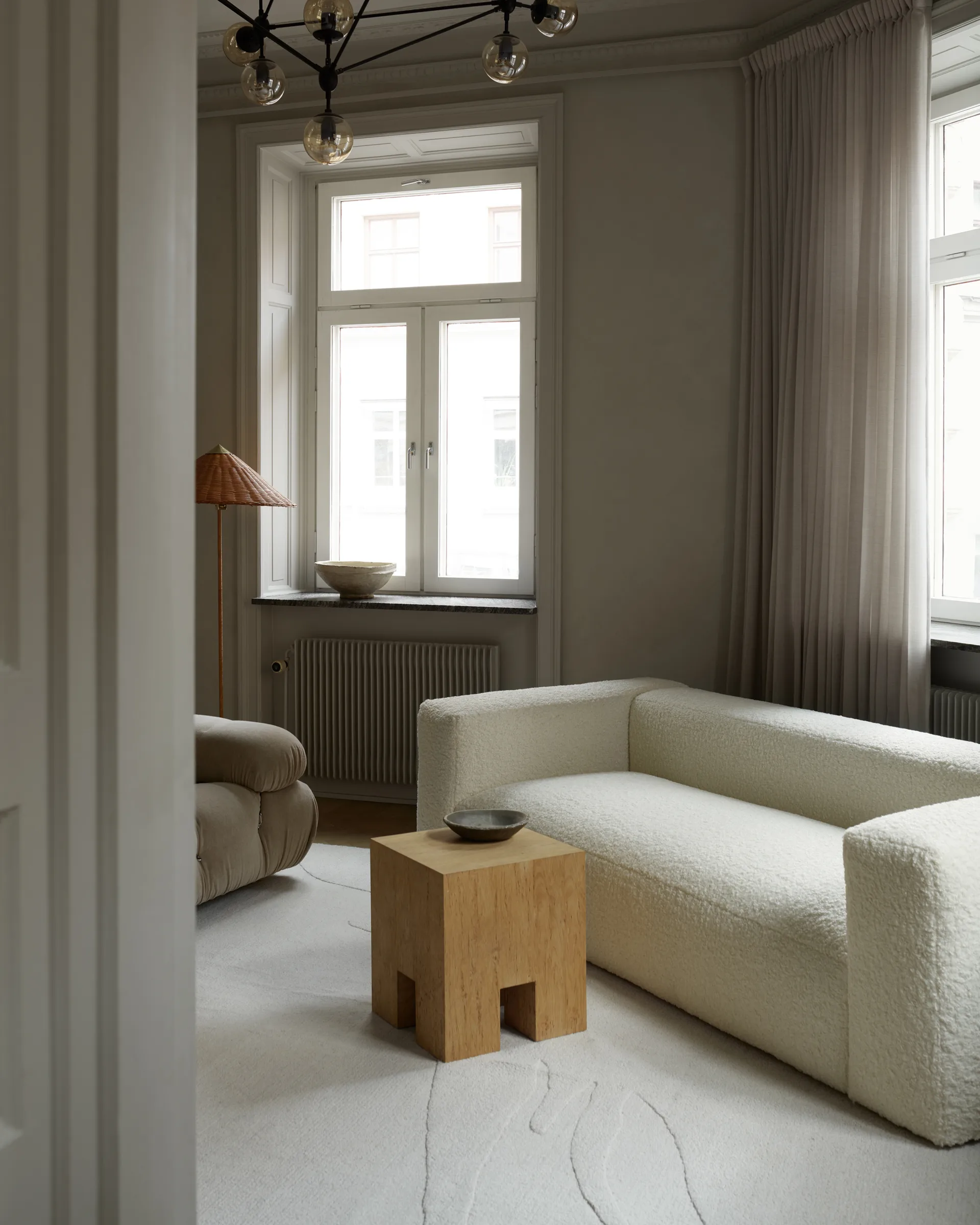 Alfombra de lana Nami, Bone White 300x400 cm Layered