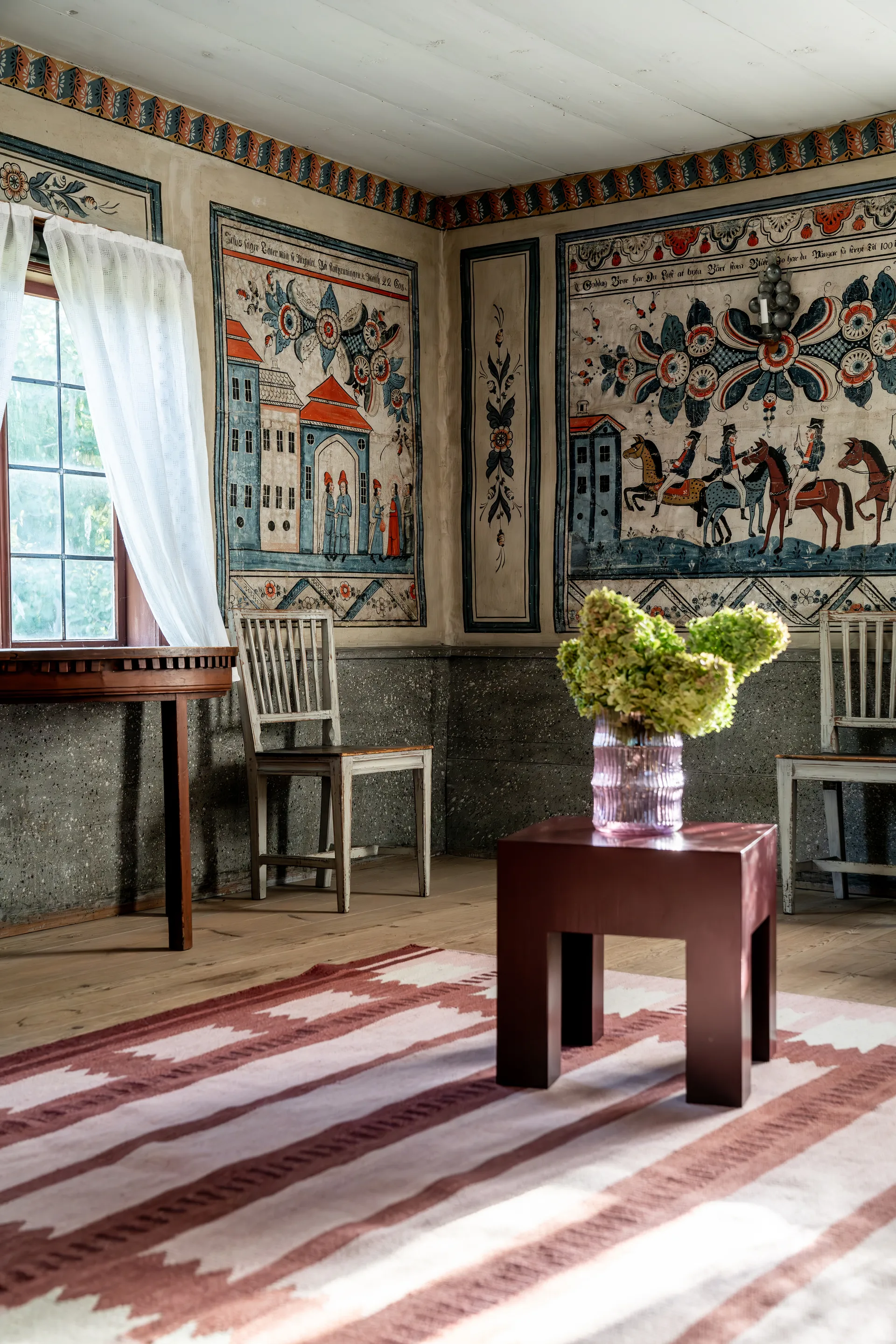 Alfombra de lana Röllakan Iris, Rasberry, 180x270 cm Layered