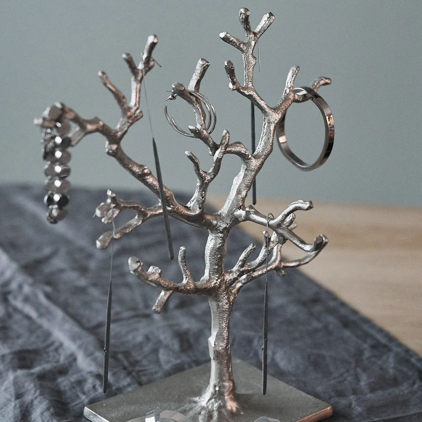 Árbol para joyas Tressa, plata, 33 cm Lene Bjerre