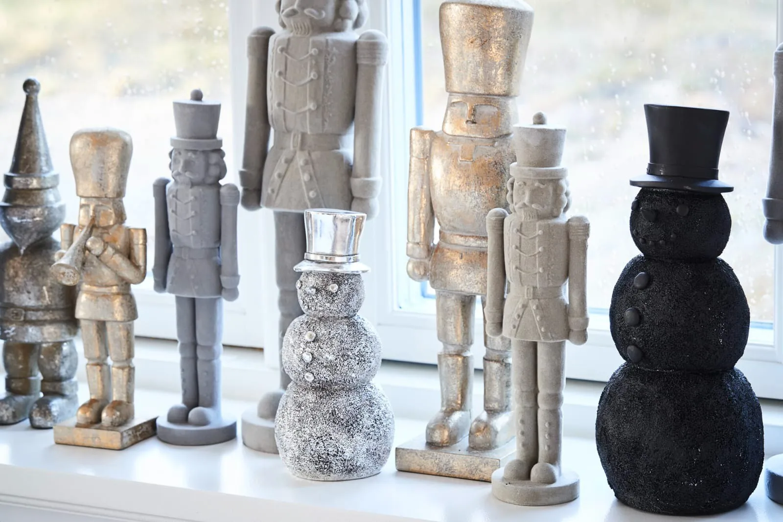 Figura de cascanueces Serafina 32 cm, Dorado antiguo Lene Bjerre