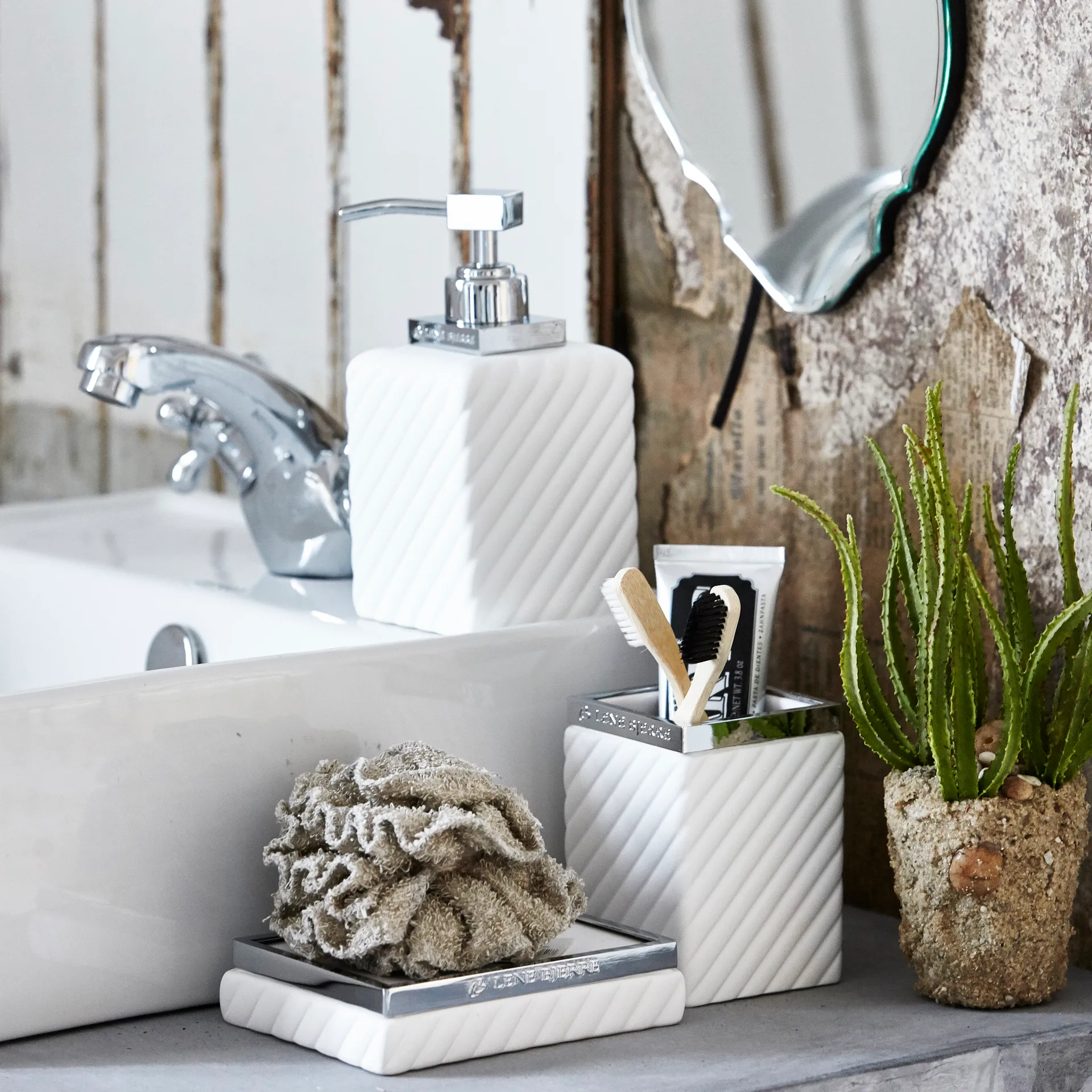 Vaso para cepillos Portia, blanco-plata Lene Bjerre