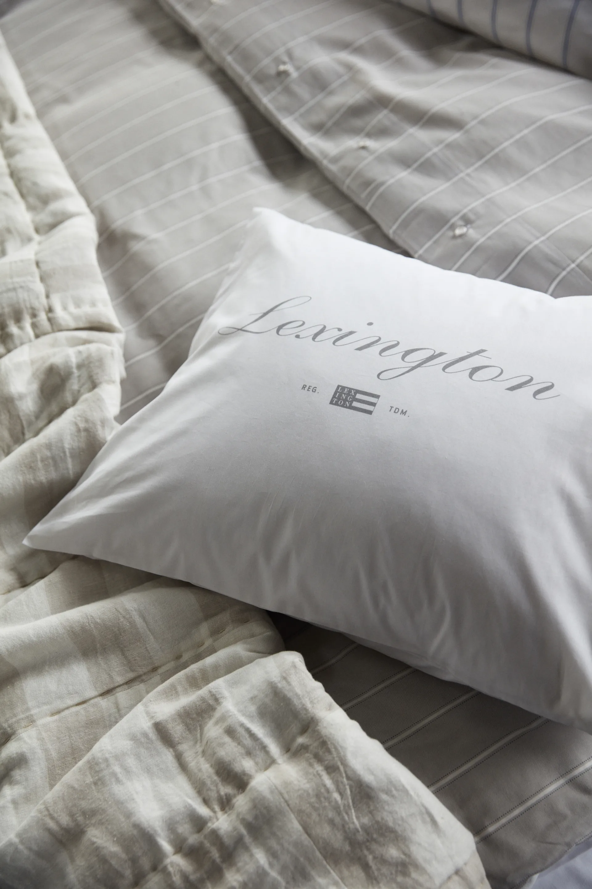 Funda de almohada Printed Organic Cotton Poplin 50x60 cm, blanco-gris Lexington