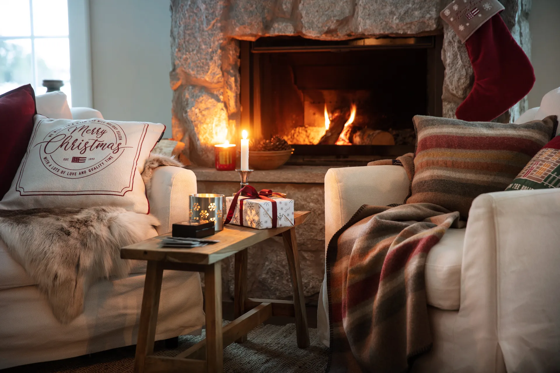 Funda de cojín Merry Christmas Cotton Canvas 50x50 cm, Off white-red Lexington