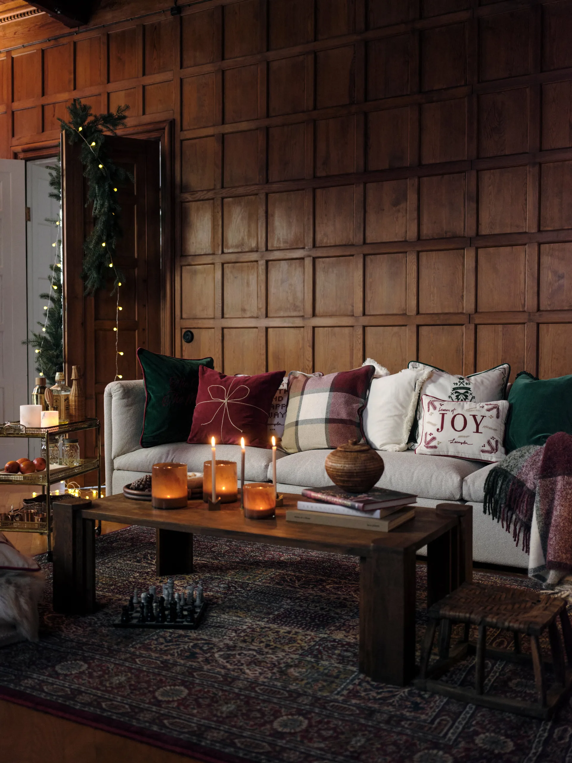 Funda de cojín Organic cotton velvet fringe 50x50 cm, Verde Lexington