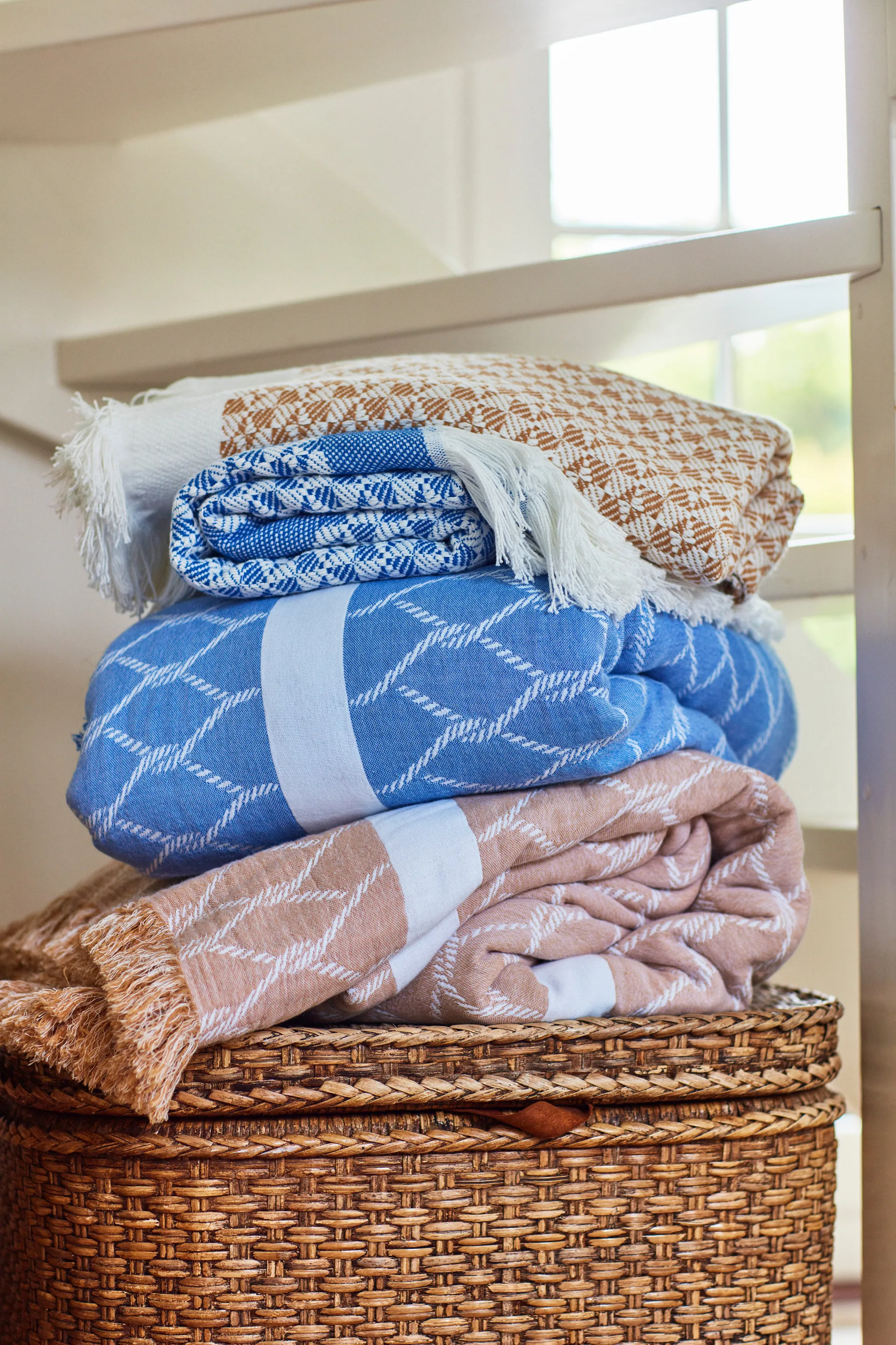 Manta de algodón Striped Structured Recycled 130x170 cm, Beige-blanco Lexington