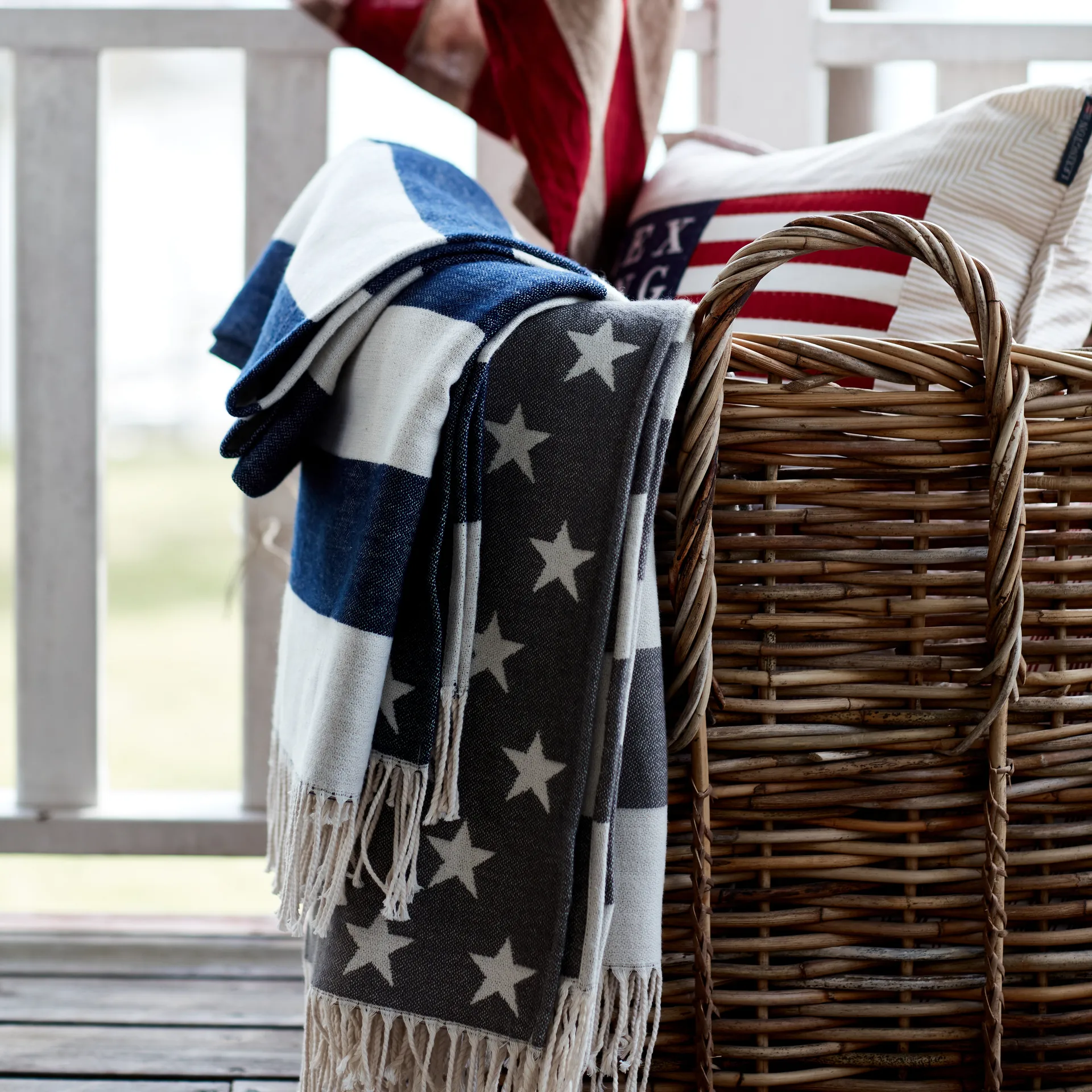 Manta Icons Flag 130x170 cm, White-navy Lexington