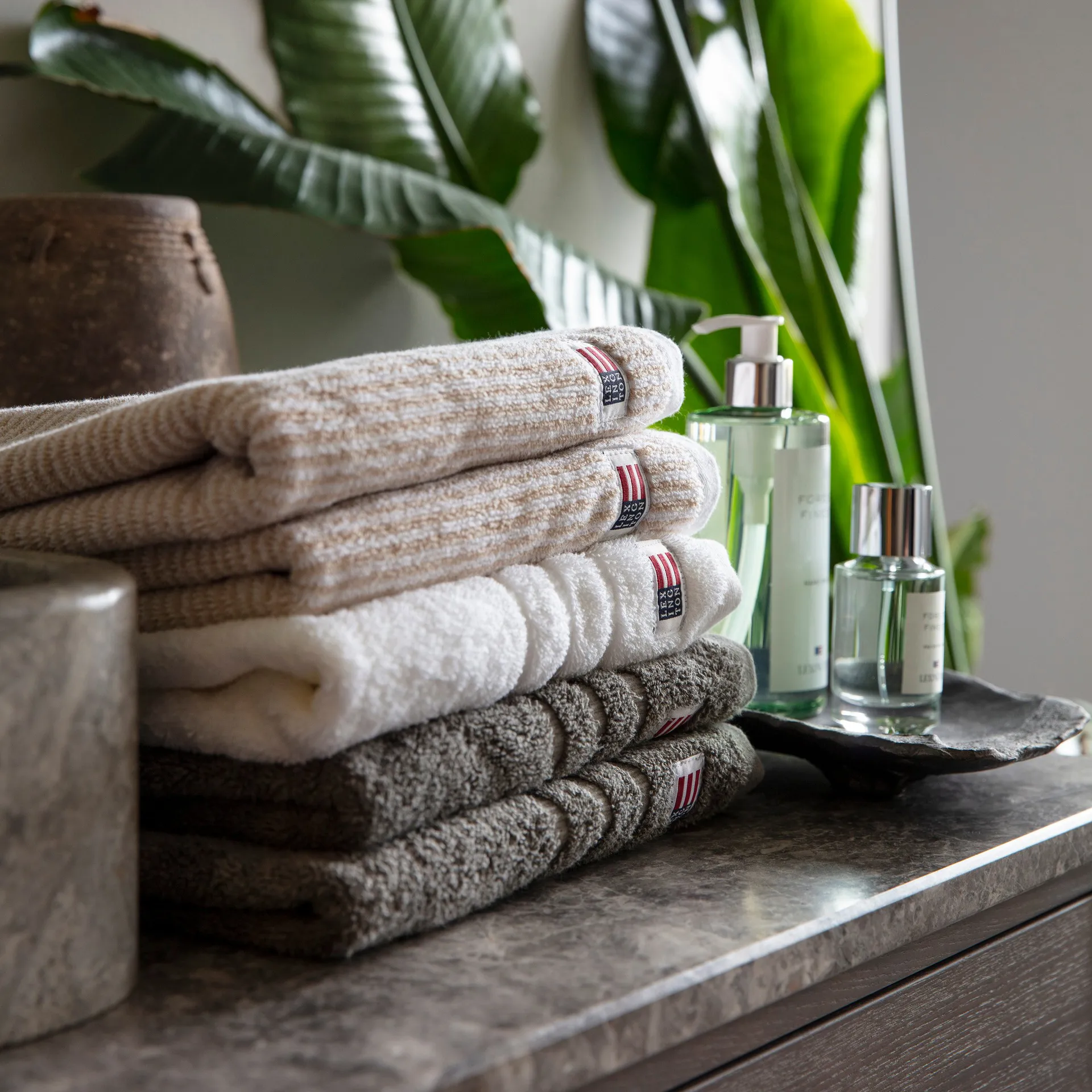 Toalla de mano Icons Original Striped 50x70 cm, White-tan Lexington