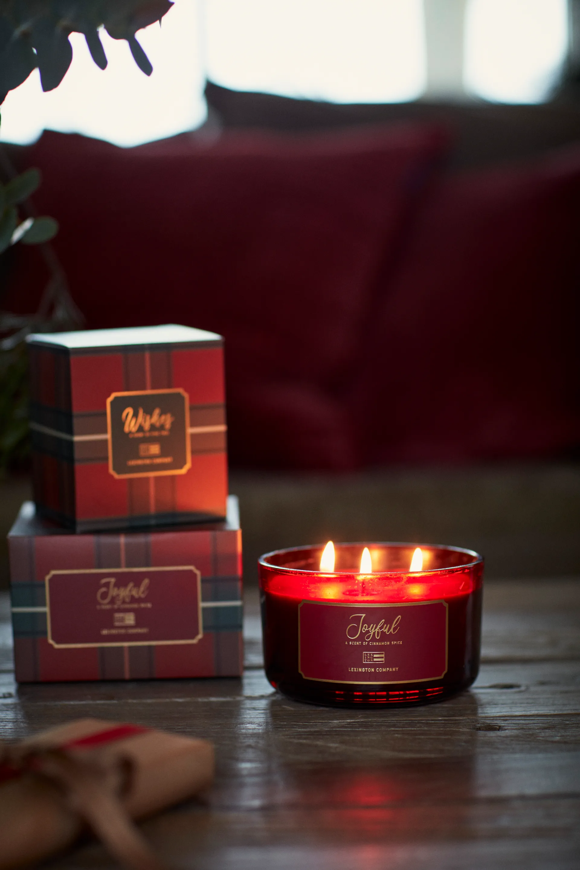 Vela aromática Scented Candle Joyful, 30 horas Lexington