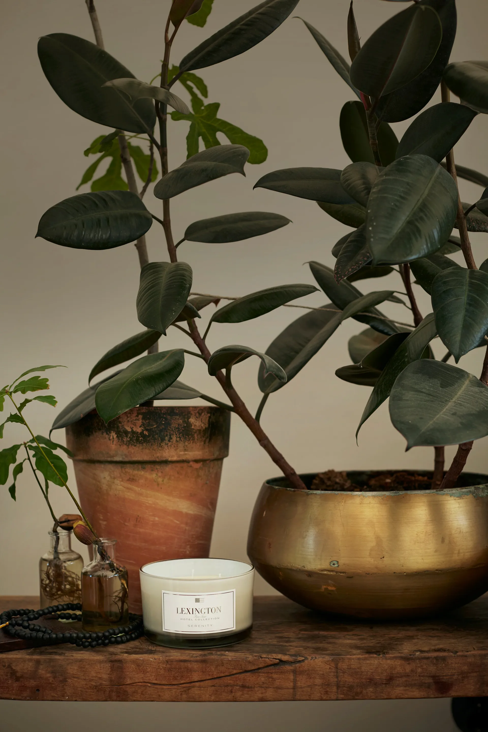 Vela perfumada 3 mechas Hotel Serenity, 30 horas Lexington