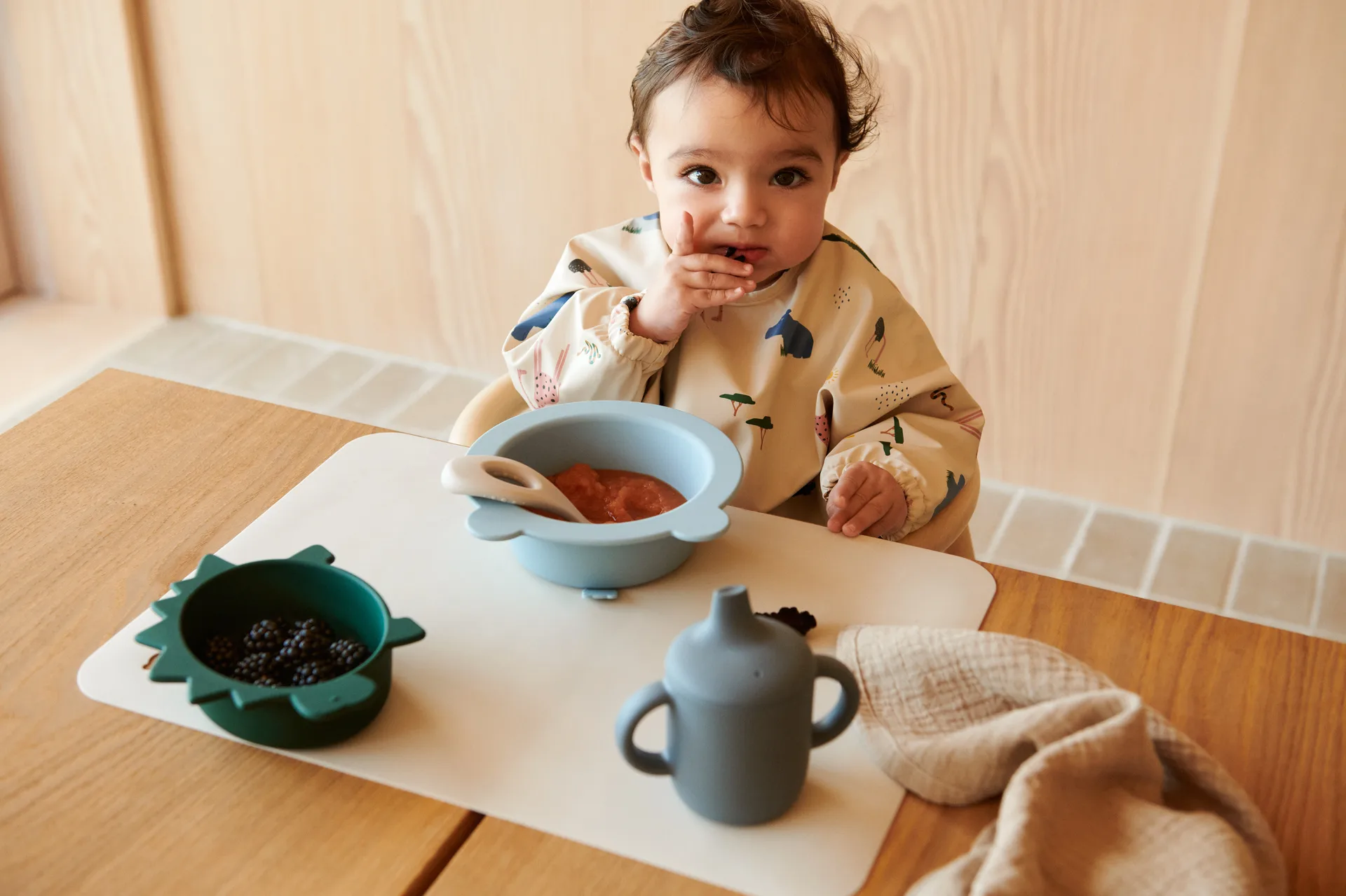 Cuenco de silicona Iggy 4 piezas, Dino blue multi mix Liewood