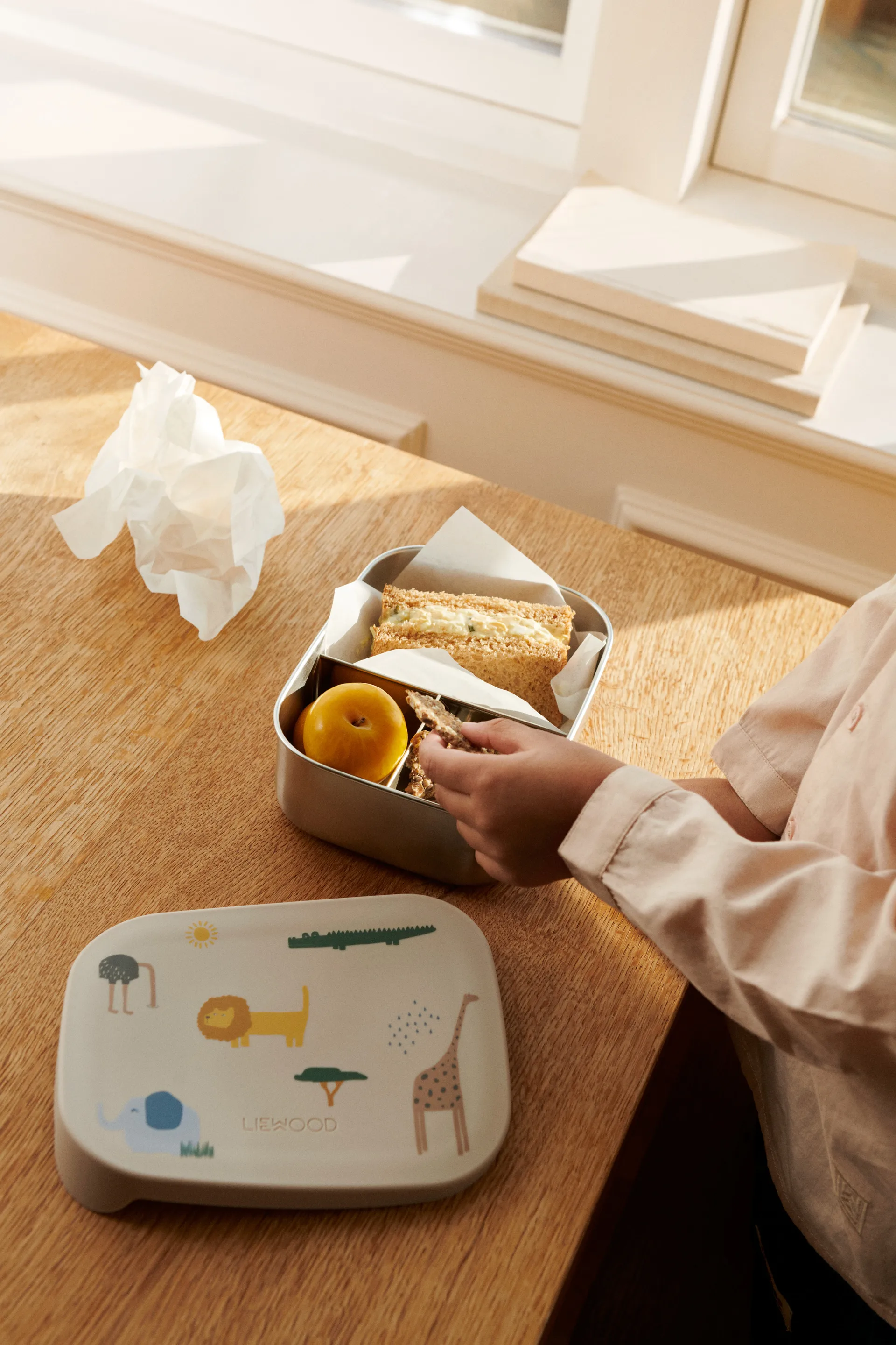 Fiambrera Arthur 13,5x17 cm, Safari sandy mix Liewood