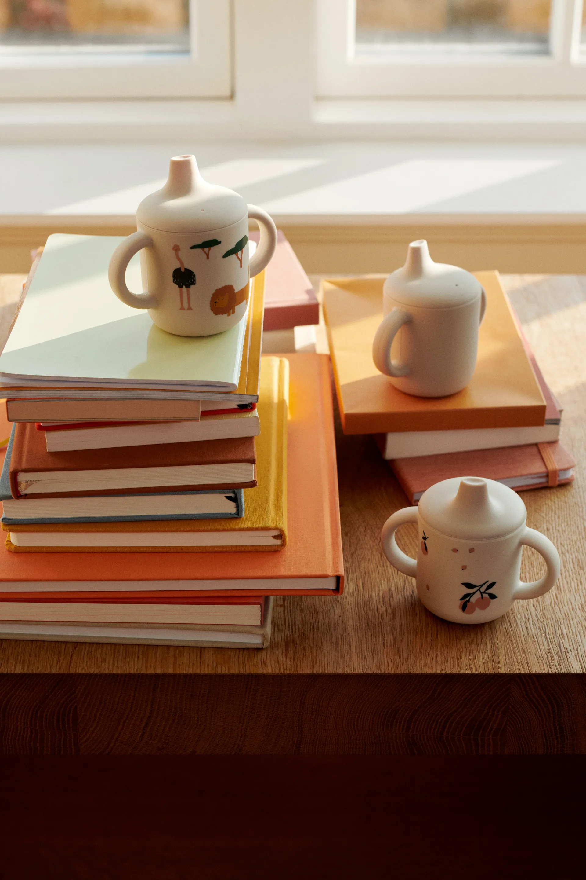 Taza con boquilla Neil 15 cl, Peach-Sea shell mix Liewood