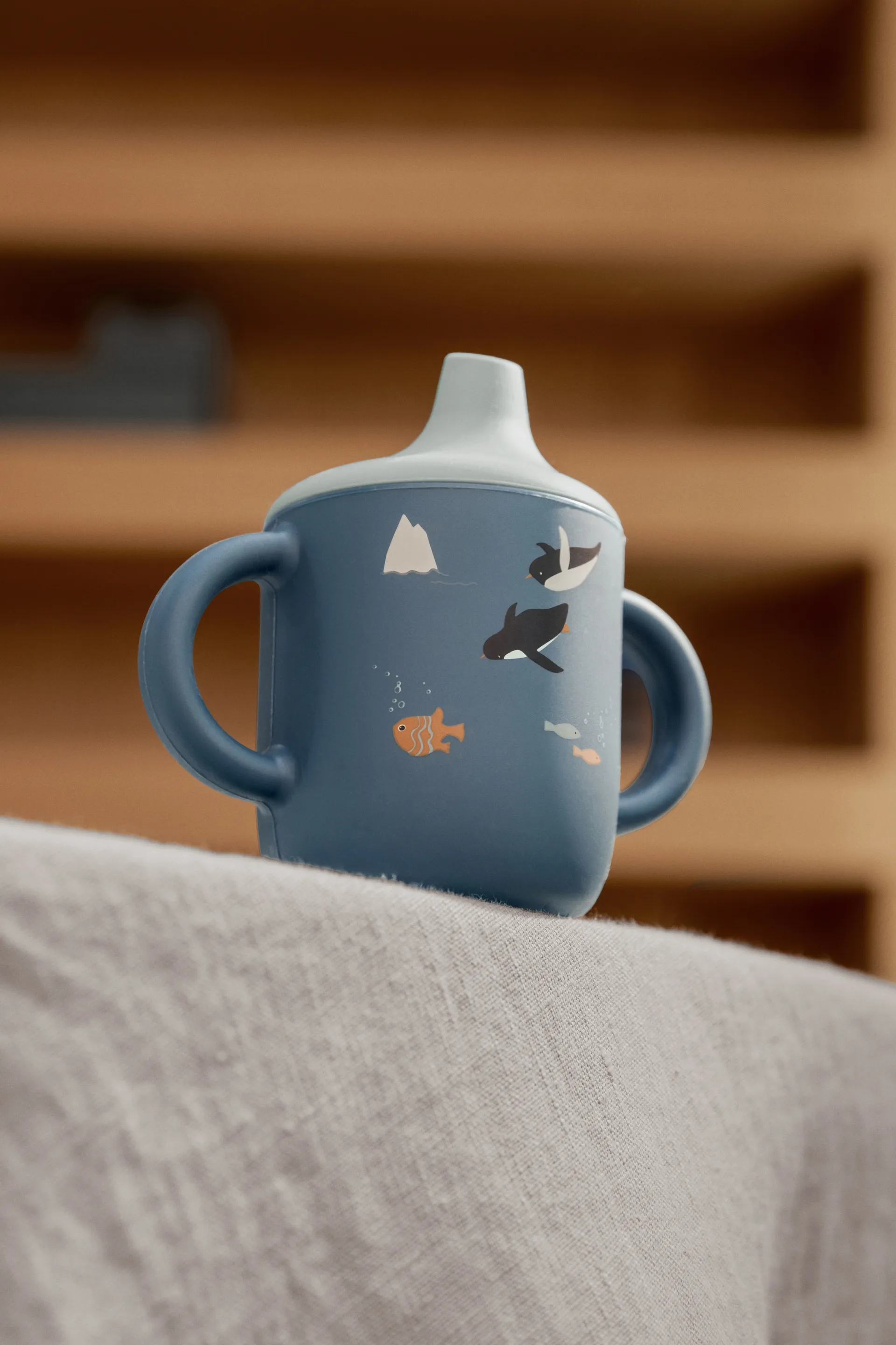 Taza con boquilla Neil 15 cl, Vista del mar Ártico-Ocean view Liewood