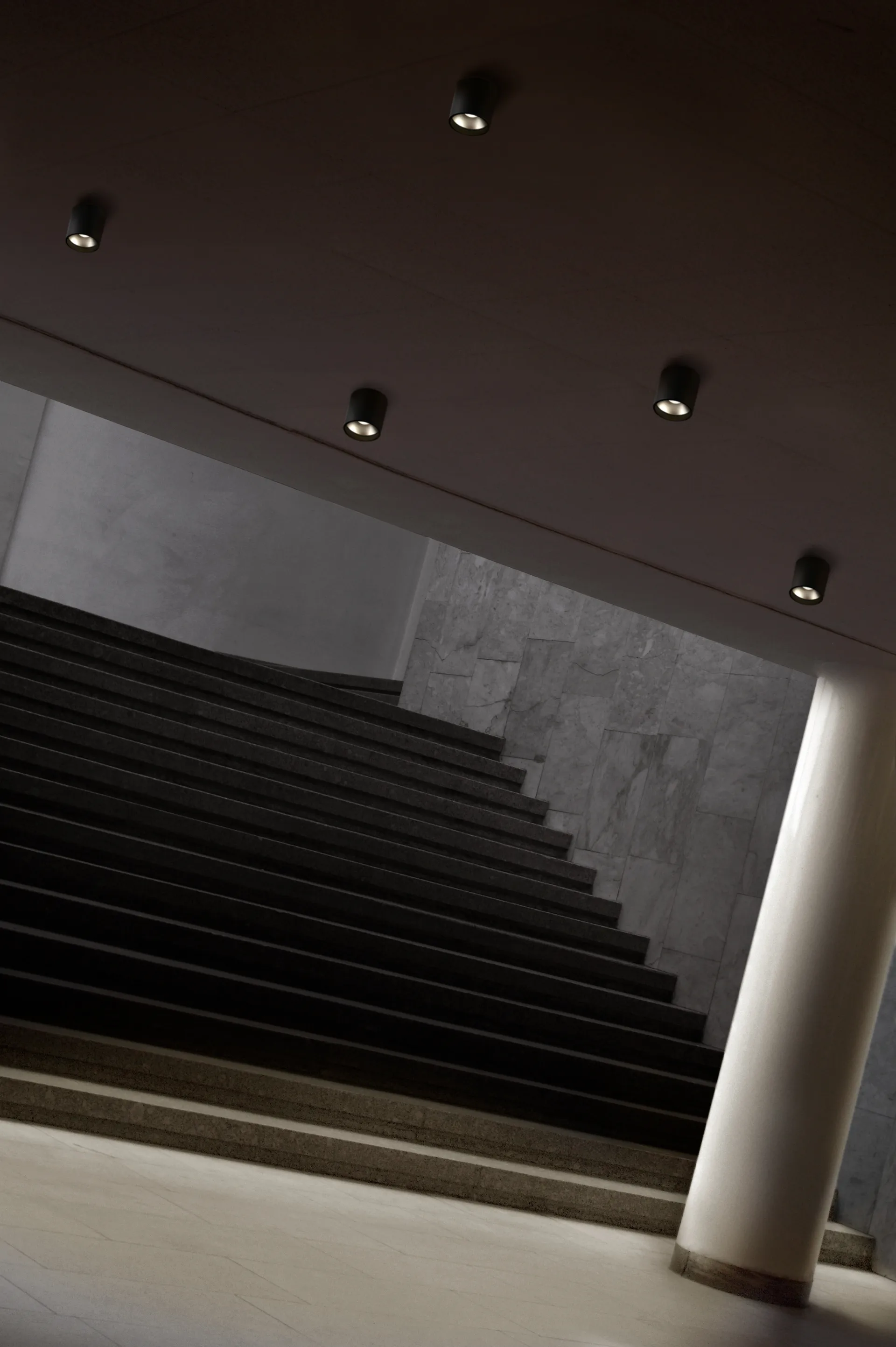 Foco orientable Solo Round 2 , Negro-blanco, 3000K Light-Point