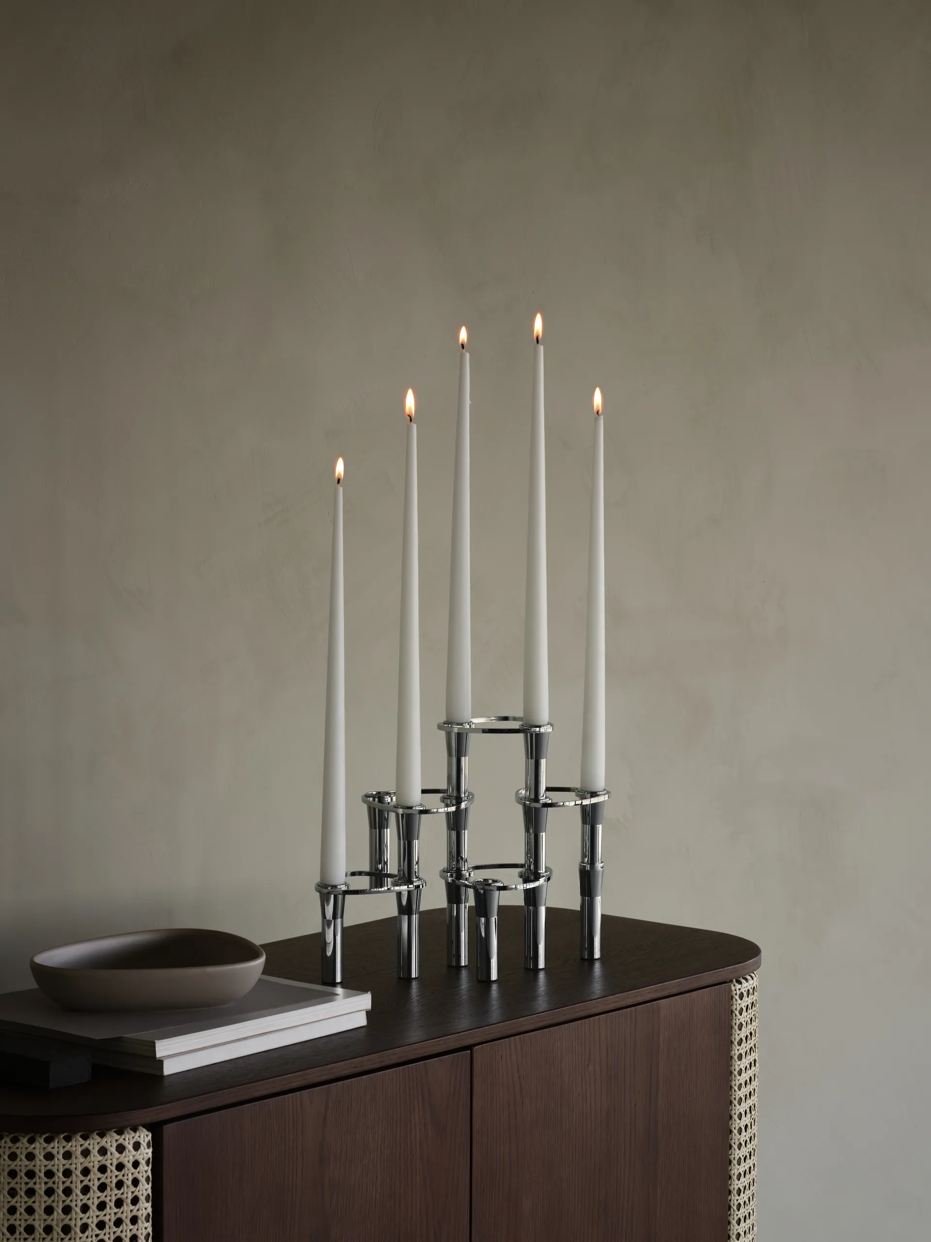 Candelabro Lind Curve combinable cromo, Triple LIND DNA