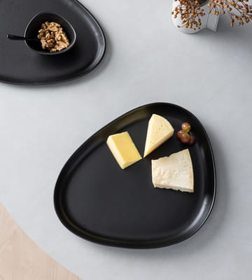 Fuente de servir Curve Stoneware 30x35 cm - Black - LIND DNA