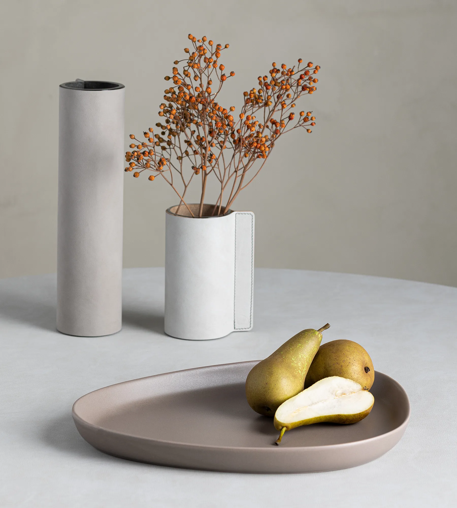 Fuente de servir Curve Stoneware 30x35 cm, Warm Grey LIND DNA