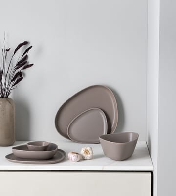 Fuente de servir Curve Stoneware 30x35 cm - Warm Grey - LIND DNA