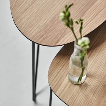 Mesa auxiliar Curve M - roble - LIND DNA