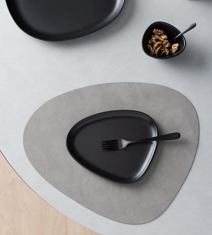 Platillo Curve Stoneware 19x22 cm, Black LIND DNA