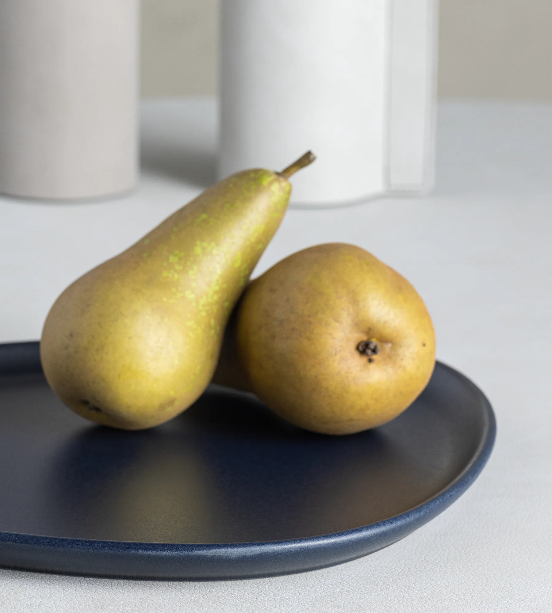 Plato Curve Stoneware 26x30 cm, Navy blue LIND DNA