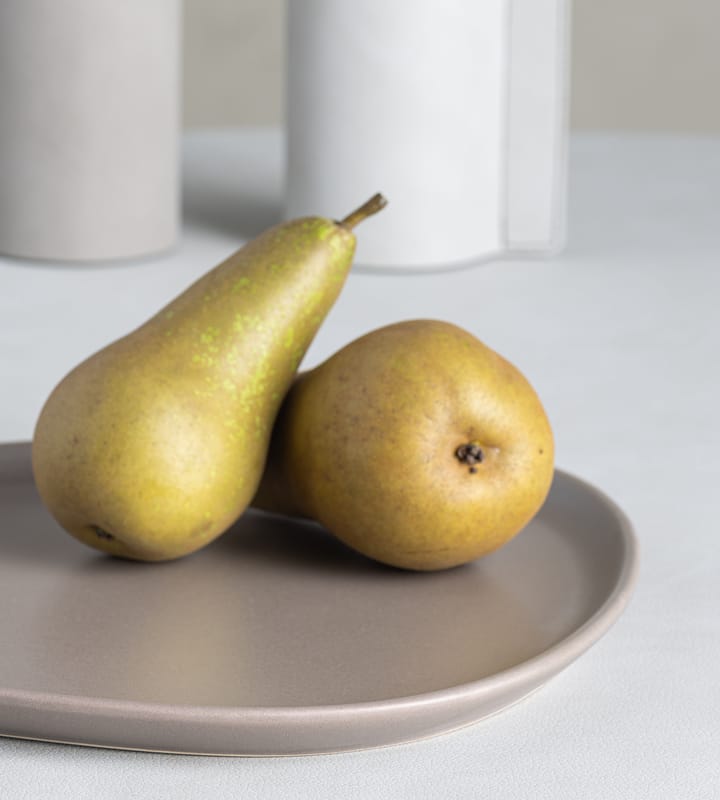 Plato Curve Stoneware 26x30 cm, Warm Grey LIND DNA