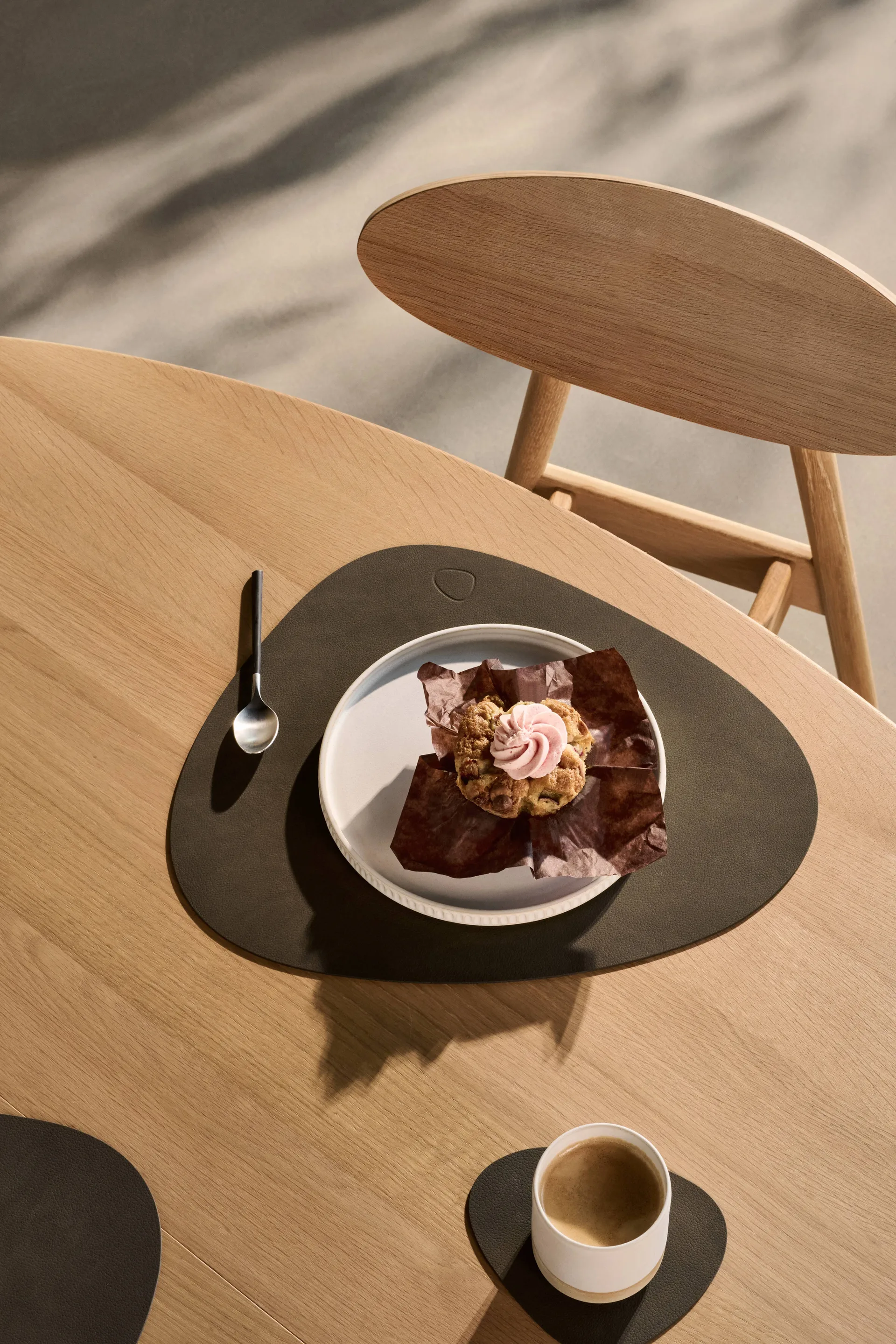 Posavasos Nupo curve, Caviar LIND DNA