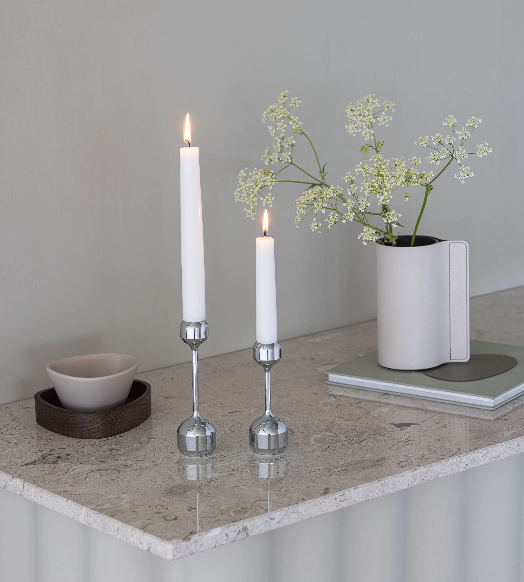 Set de 2 candelabros Silhouette, Chrome LIND DNA