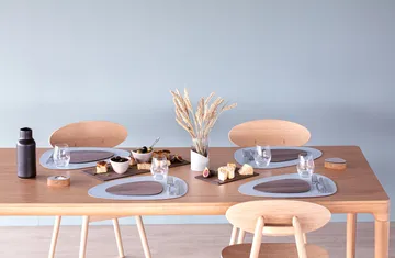 Tabla de cortar Cut & Serve cuadrada L - nogal - LIND DNA