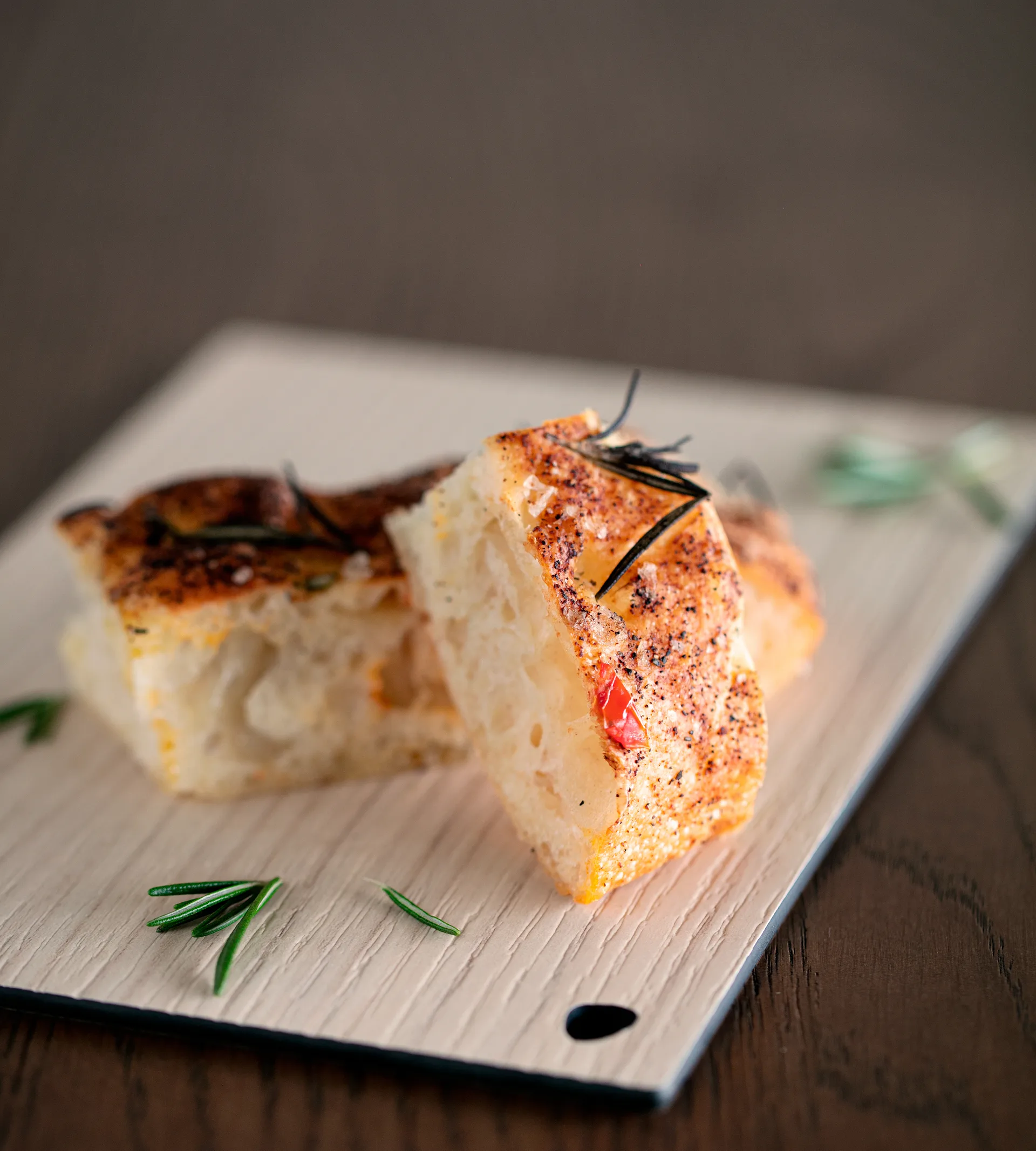 Tabla de cortar Cut & Serve cuadrada S, fresno LIND DNA