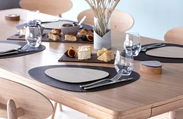 Tabla de cortar Cut & Serve curva S - fresno - LIND DNA